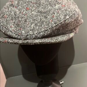 Gray Tweed Beret